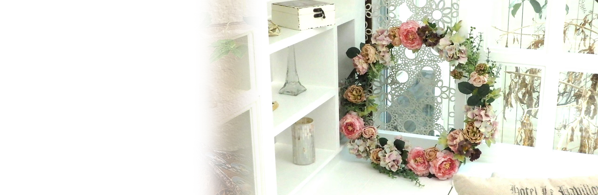 アーティフィシャルフラワー　壁掛けリース